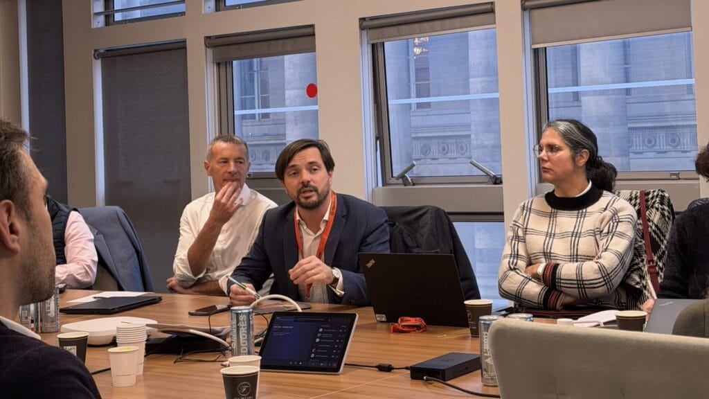 Bertrand Montaudouin and Arnaud Wehr (Groupama) shared a concrete and structured approach to improving the reliability and speed of their close.